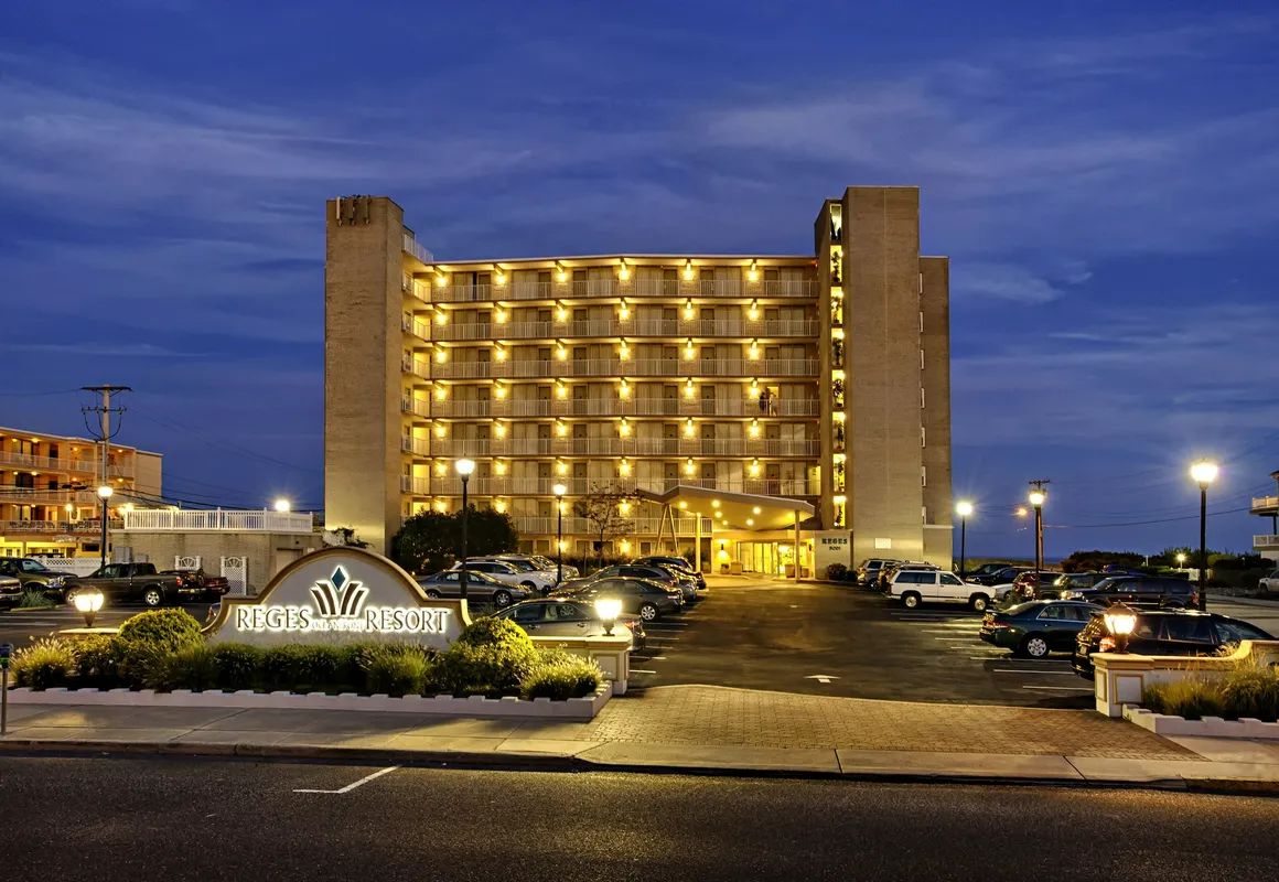 Reges Oceanfront Resort hotel hero