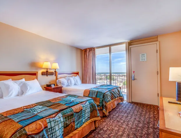 Reges Oceanfront Resort hotel detail image 4