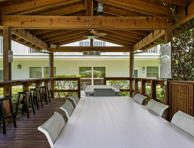 Sun Dek Beach House hotel detail image 1