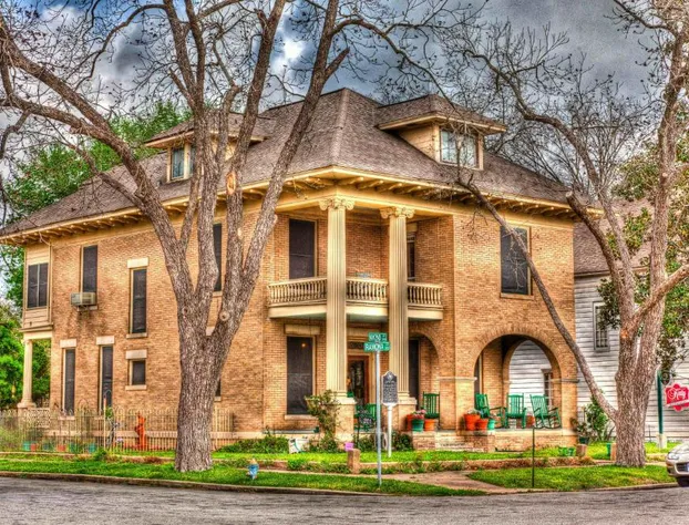 Katy House Bed and Breakfast hotel detail image 4