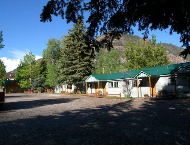 Redstone Cliffs Lodge hotel detail image 1