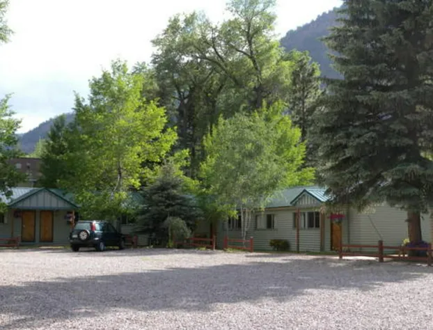 Redstone Cliffs Lodge hotel detail image 2