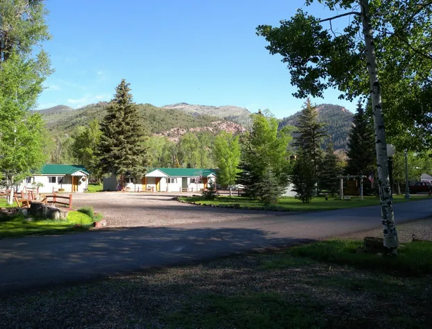Redstone Cliffs Lodge hotel detail image 3