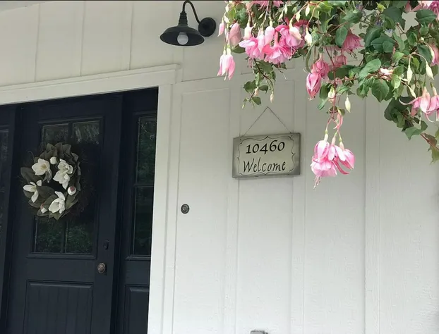 Snowgoose Pond Bed & Breakfast hotel detail image 2