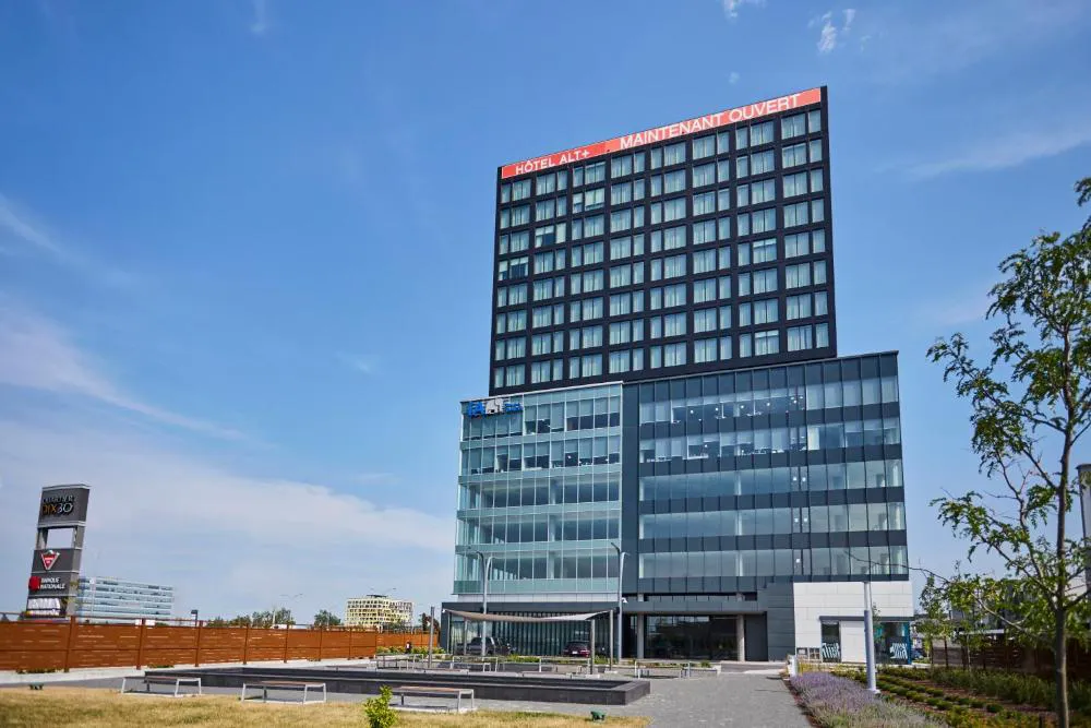 Escad Hotel Quartier DIX30 hotel hero