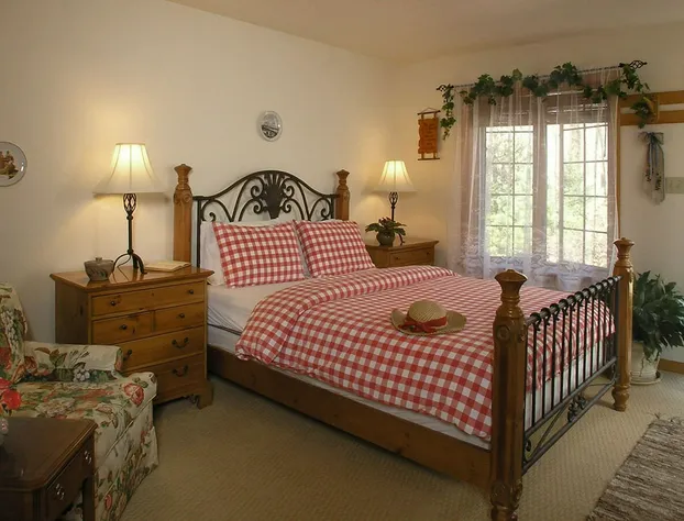 Swiss Woods B&B Inn hotel detail image 4