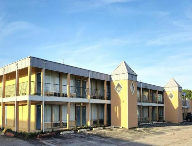 Castle Inn & Suites by OYO Lawton hotel detail image 4