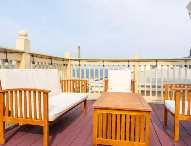 Beachliner Hotel hotel detail image 3