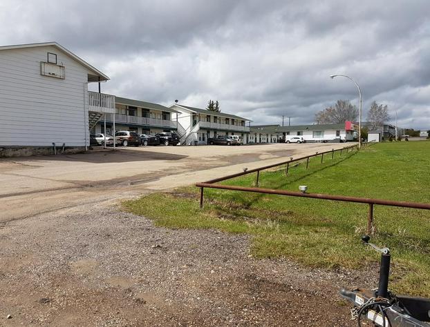 Elk Point Motel & RV Park hotel detail image 4