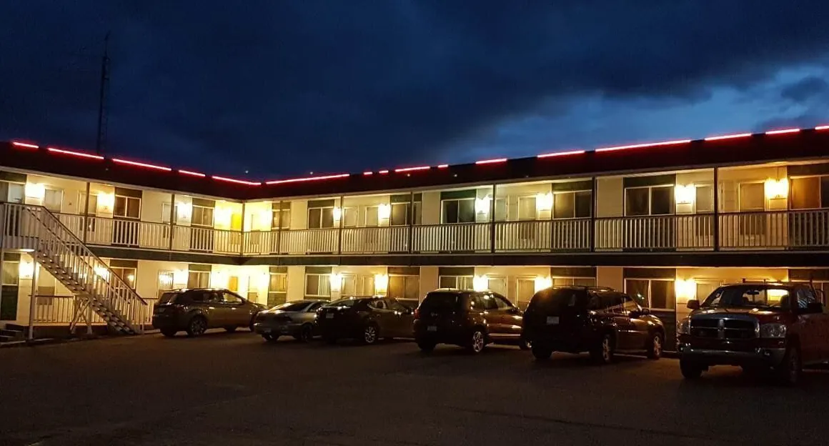 Elk Point Motel & RV Park hotel hero