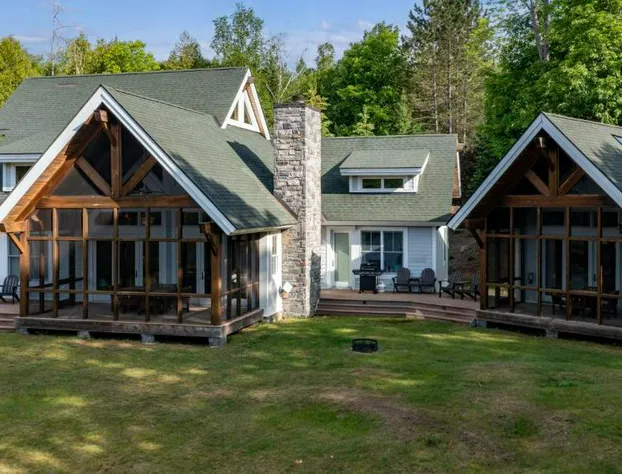 Port Cunnington Lodge hotel detail image 1