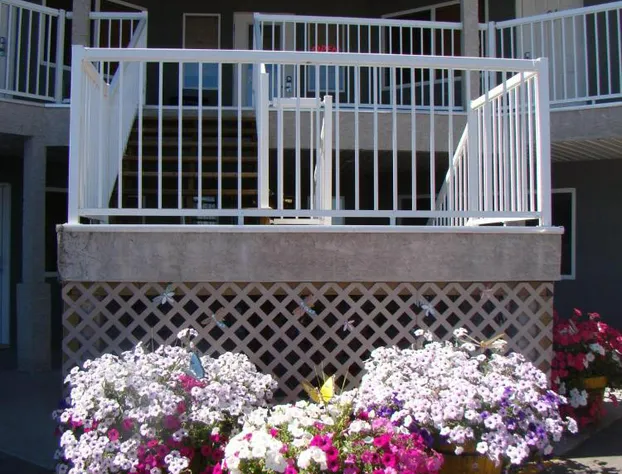 Shoreside Inn & Suites hotel detail image 4