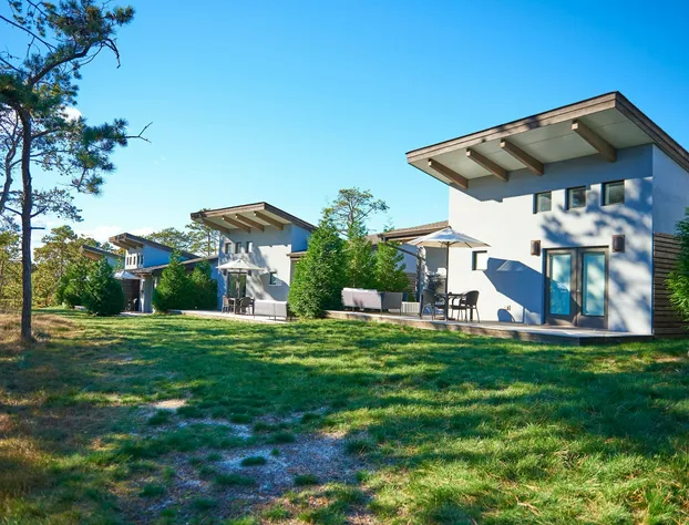 The Hampton Maid hotel detail image 3