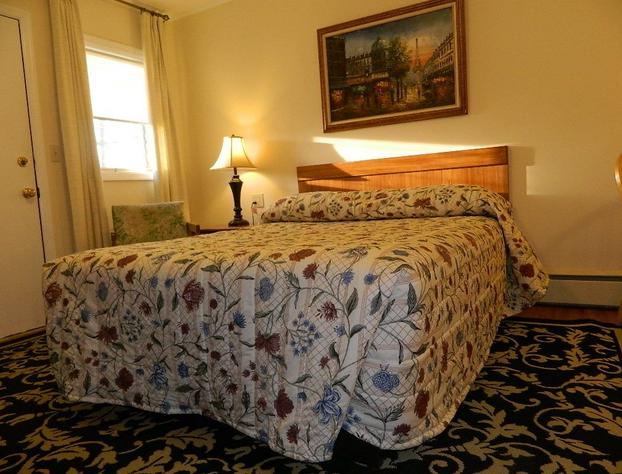 Twin Oaks Motel hotel detail image 3