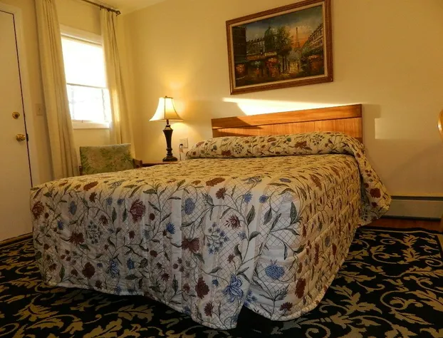 Twin Oaks Motel hotel detail image 3