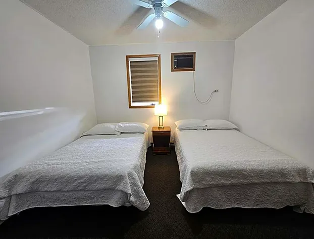 Cypress Motor Inn hotel detail image 2