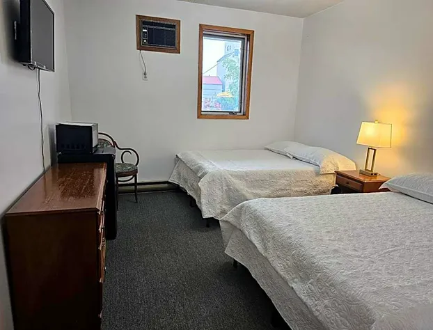 Cypress Motor Inn hotel detail image 3