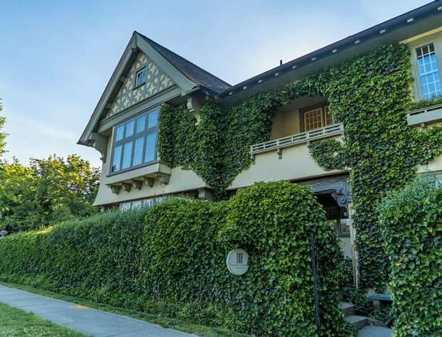 The Baker House 1650 hotel detail image 3