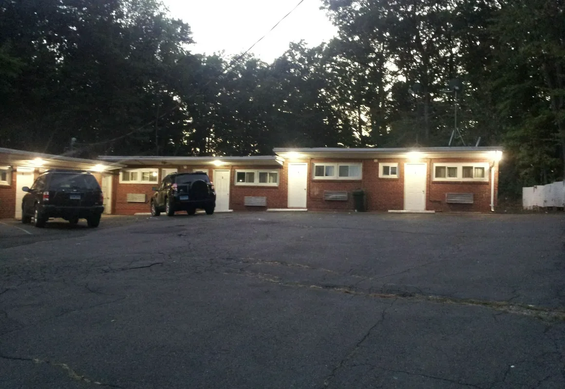 Hi View Motel hotel hero