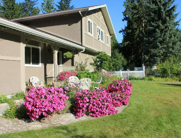 Alpenrose B&B Revelstoke hotel detail image 2