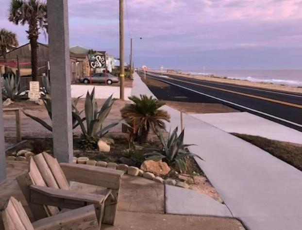 Beach Front Motel hotel detail image 3
