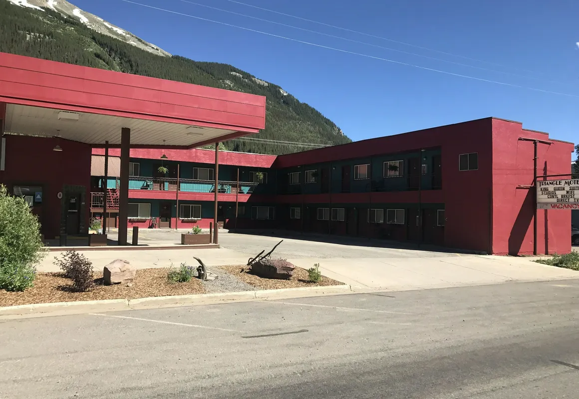 Triangle Motel hotel hero