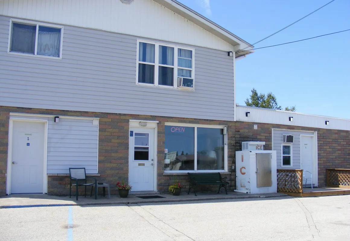 Mile Inn Motel hotel hero