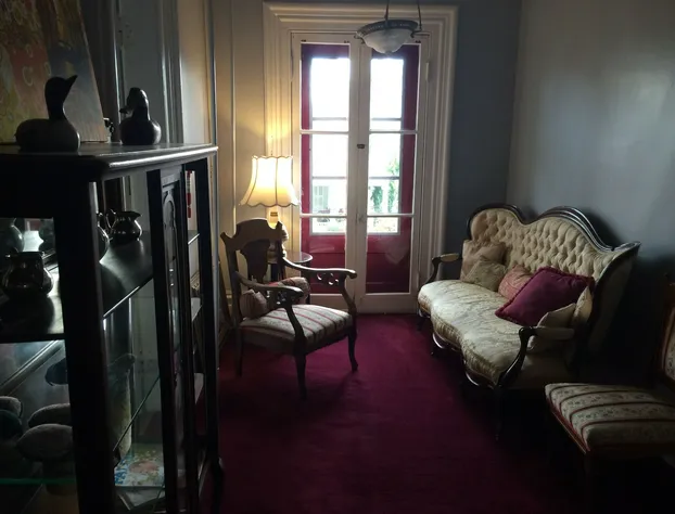 Hudson City Bed & Breakfast hotel detail image 2