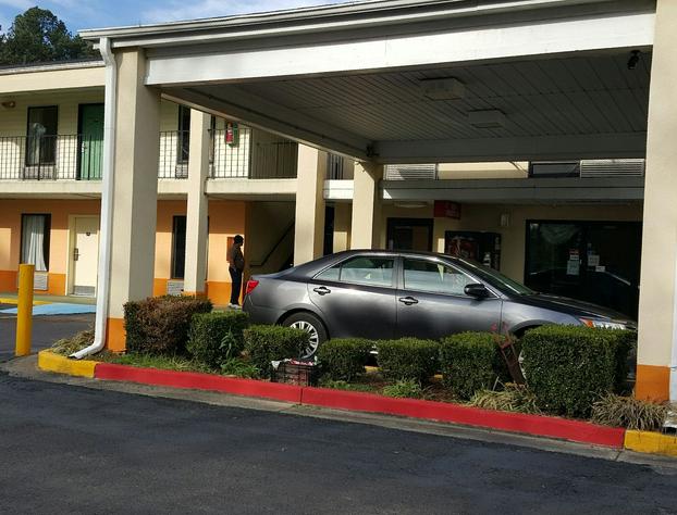 Western Inn hotel detail image 1