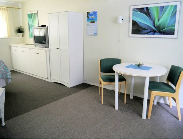 1 of a Kind Sculpture B & B hotel detail image 4