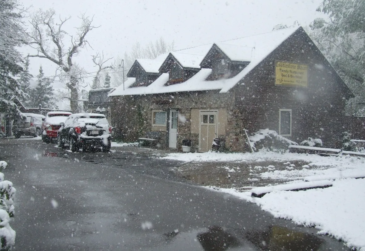 Cobblestone Manor B&B hotel hero