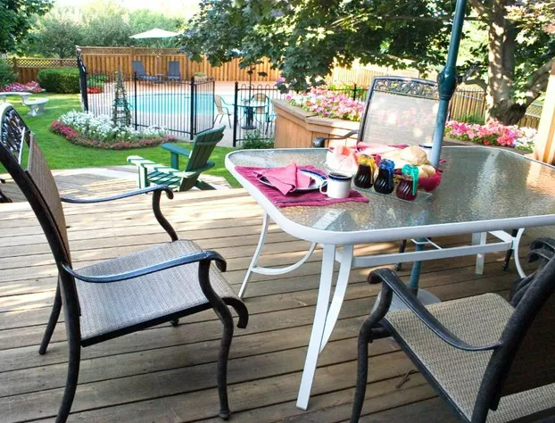 A Li'l Bit of Eden hotel detail image 3