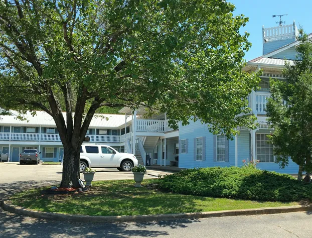 Victorian Inn hotel detail image 3