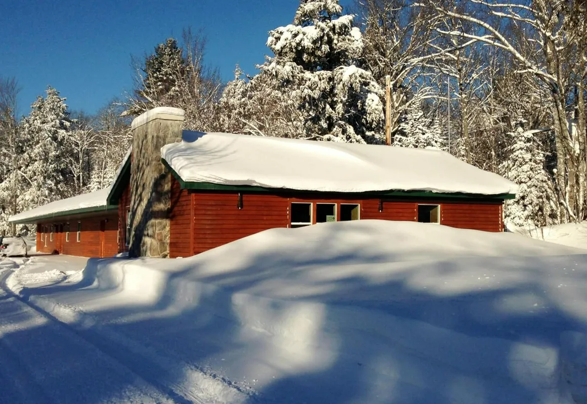 Tahquamenon Suites Lodging hotel hero