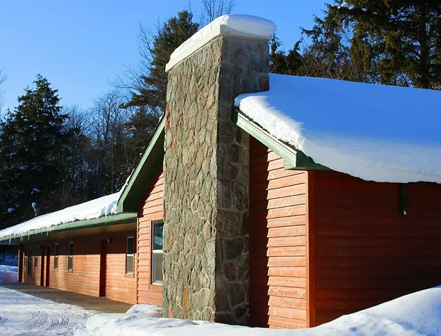 Tahquamenon Suites Lodging hotel detail image 3