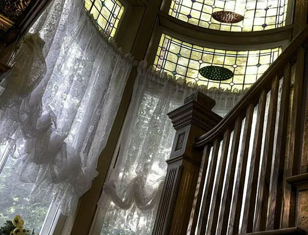 The Jeweled Turret Inn hotel detail image 2