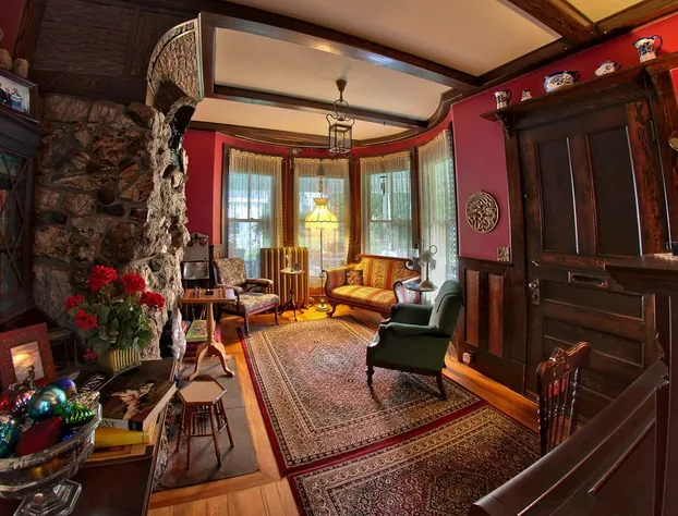 The Jeweled Turret Inn hotel detail image 3