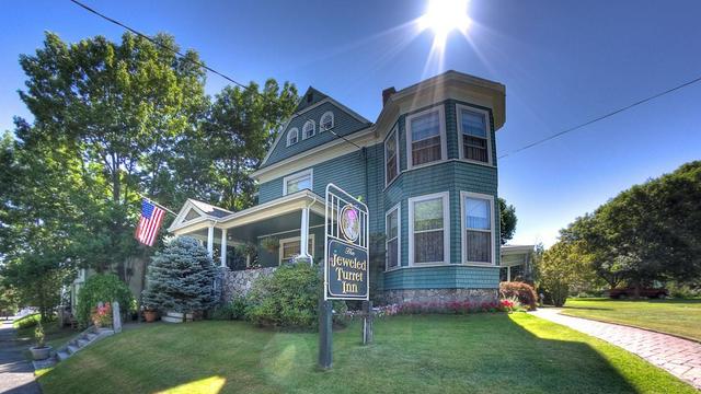 The Jeweled Turret Inn hotel detail image 1