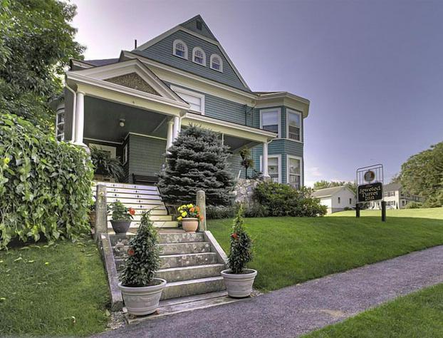 The Jeweled Turret Inn hotel detail image 1