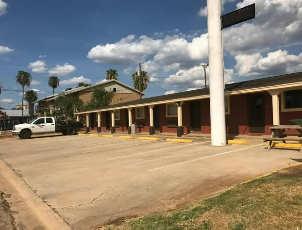 Village Inn Cotulla hotel detail image 4