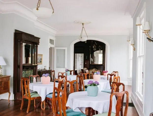 Carr Mansion hotel detail image 2