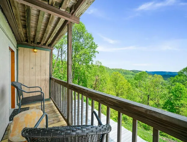 Alpine Inn hotel detail image 3