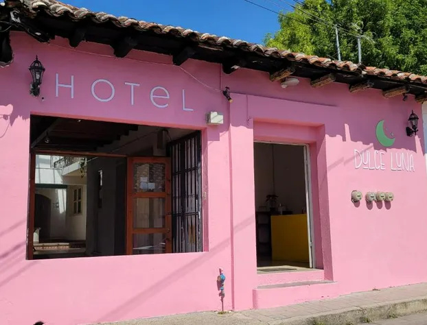 Hotel Dulce Luna hotel detail image 1