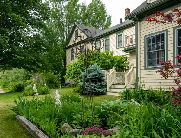 1802 House Bed and Breakfast hotel detail image 4