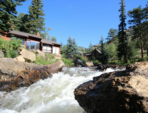 Boulder Brook on Fall River hotel detail image 1