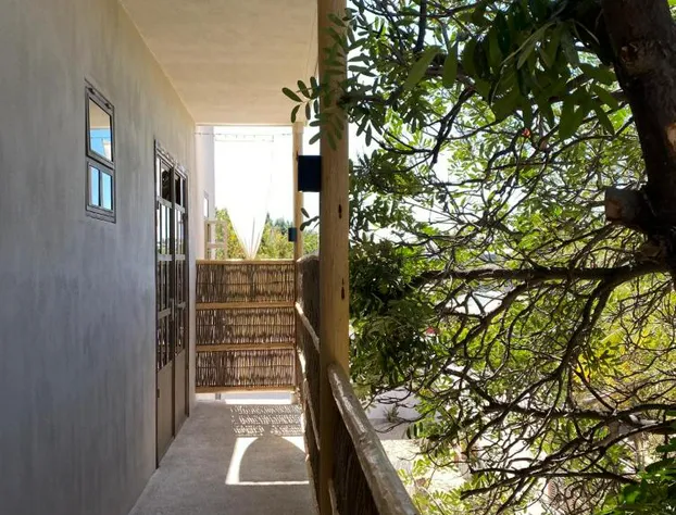 The Mantarraya Outpost Bed & Breakfast hotel detail image 2