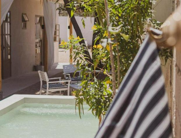 The Mantarraya Outpost Bed & Breakfast hotel detail image 3
