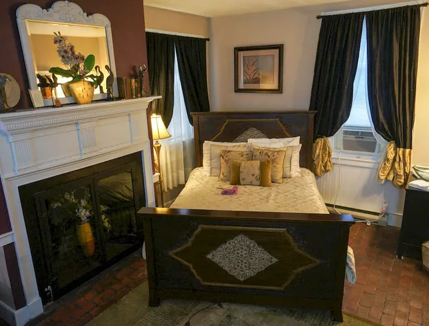 Old Brick Inn hotel detail image 3