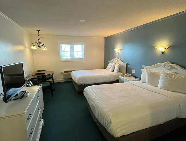 Webb's Year Round Resort hotel detail image 2