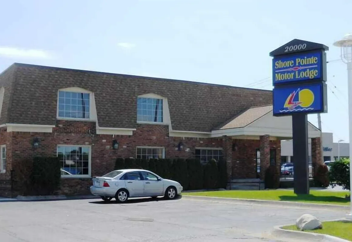 Shore Pointe Motor Lodge of St Clair Shores hotel hero